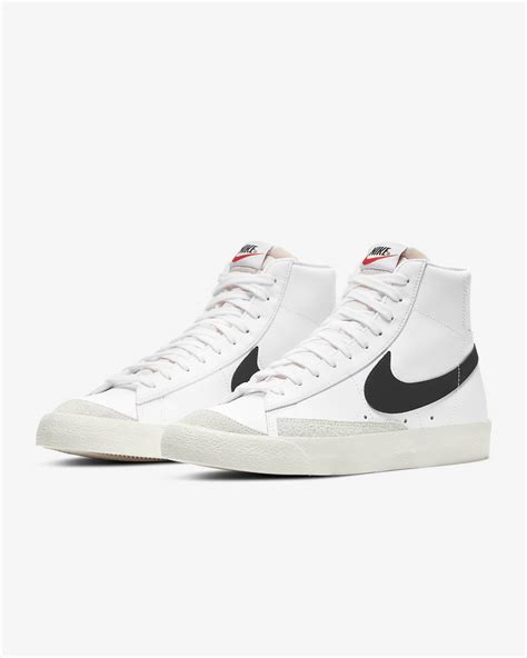 nike blazer mid 77 shoes.